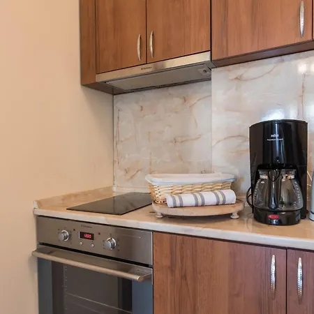 One Bedroom In Purpurna Zvezda