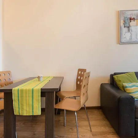 Apartament One Bedroom In Purpurna Zvezda Warna