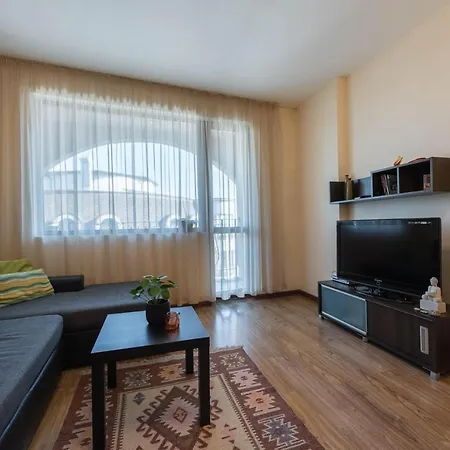 Apartament One Bedroom In Purpurna Zvezda Warna
